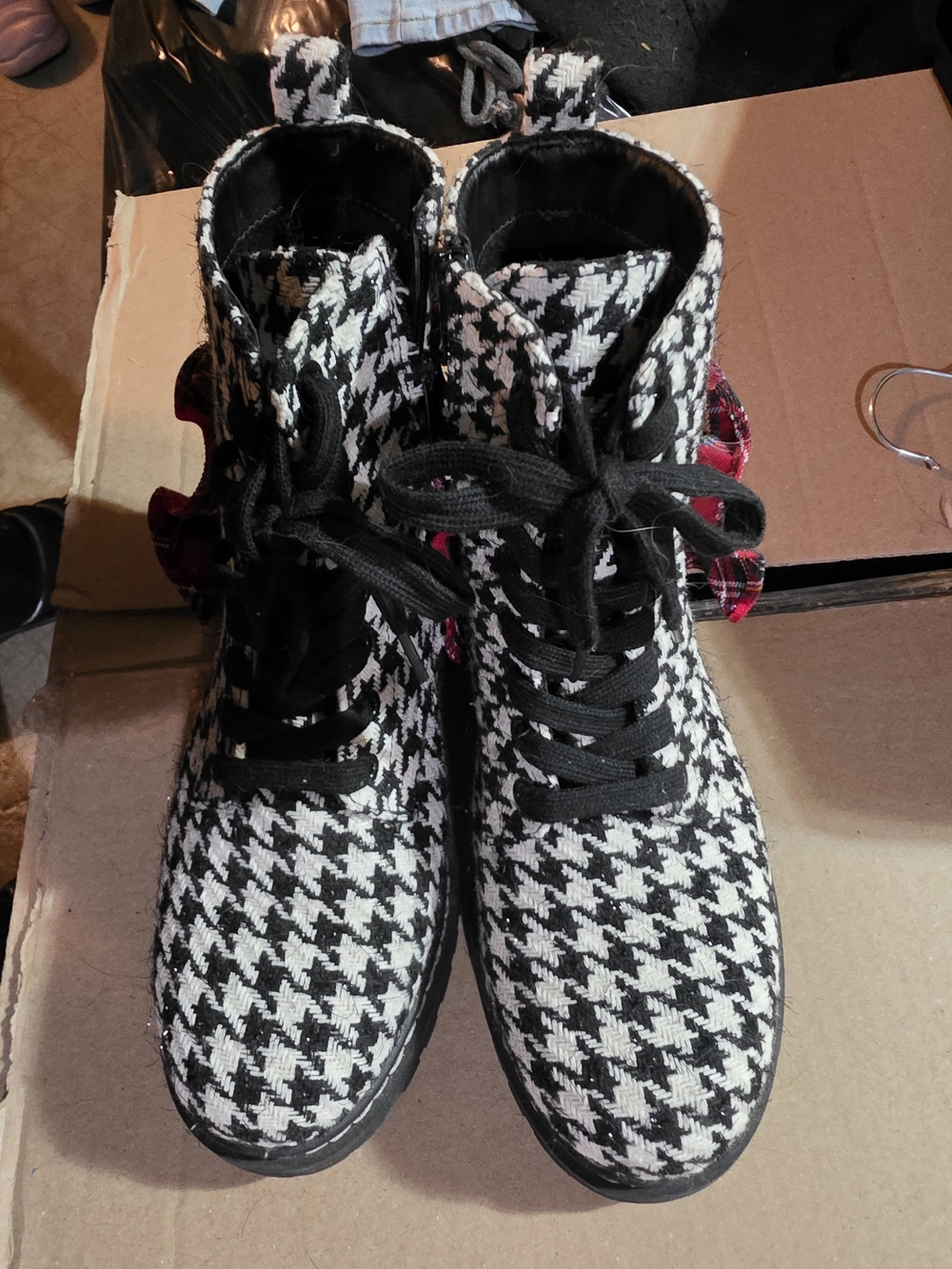 Houndstooth Lace-Up Combat Boots - Black & White